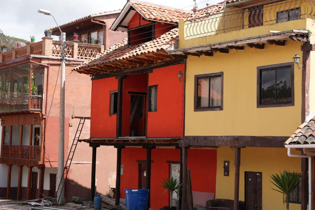 Ruta Rural Quingeo: "Arquitectura Vernácula" centro parroquial quingeo 1