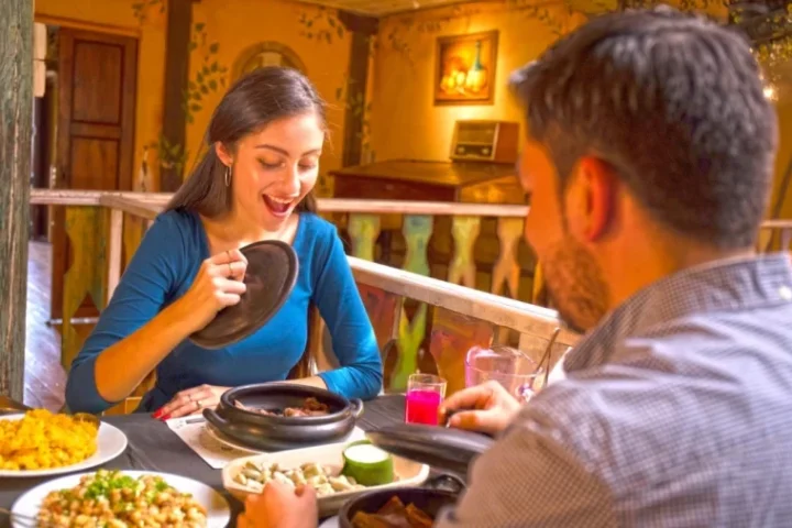 Comida y bebida